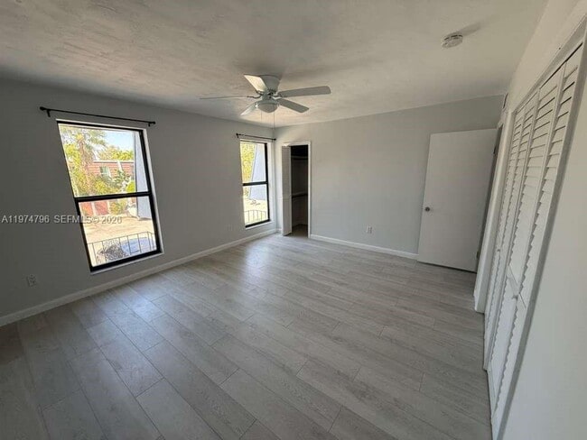 Building Photo - 13503 NE 24th Pl