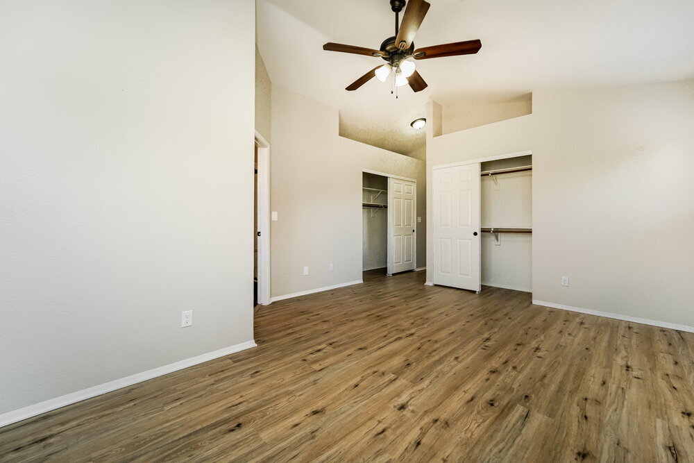 Building Photo - 8892 N Lessing Ct
