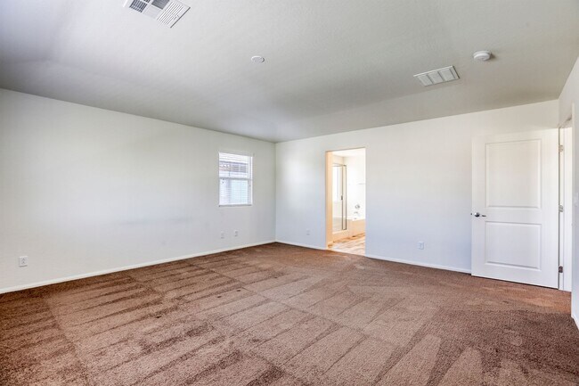 Building Photo - Great 3 bedroom home close to Nellis AFB