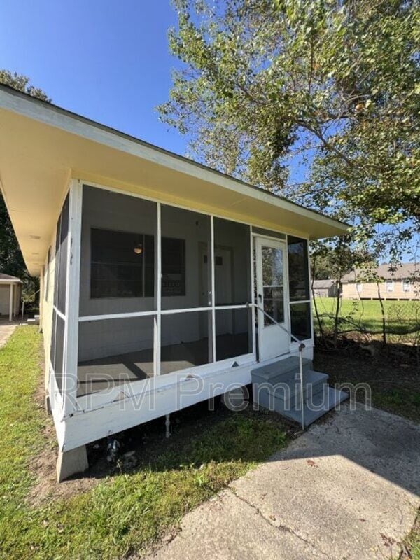 Building Photo - 13363 Sunshine Rd