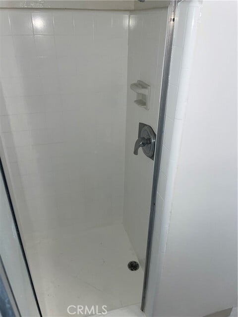 Building Photo - 630 San Vicente Blvd