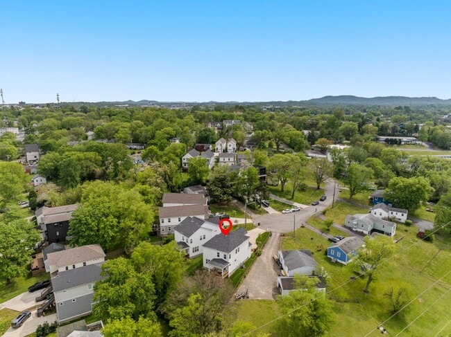 Building Photo - 500 Waycross Dr