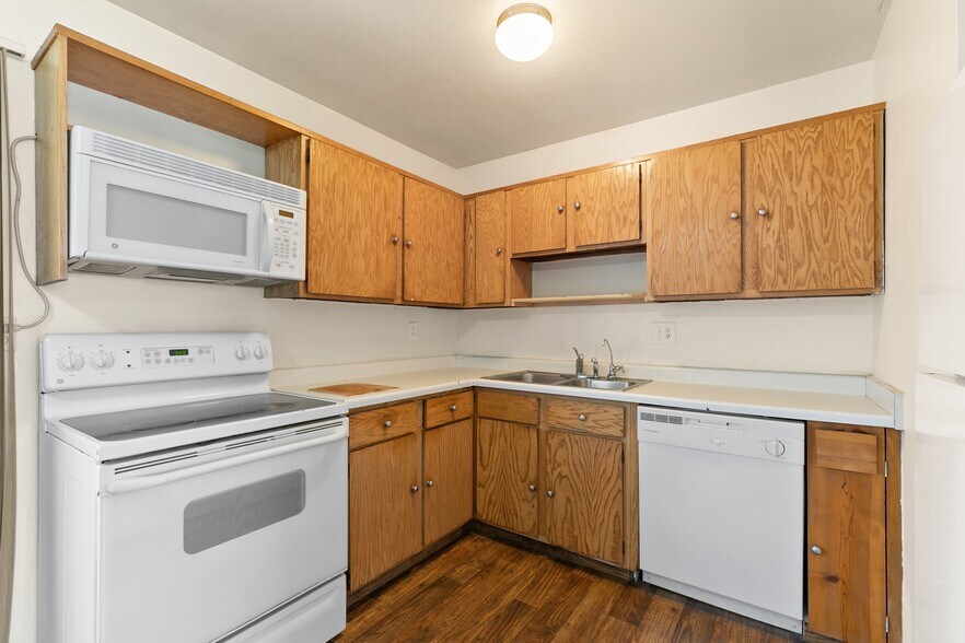Building Photo - 1512 Willshire Dr