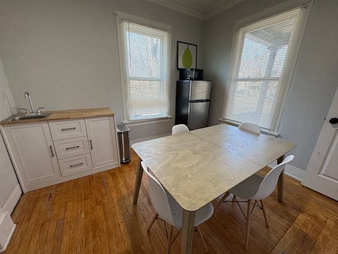 Building Photo - 1400 Bemis St SE