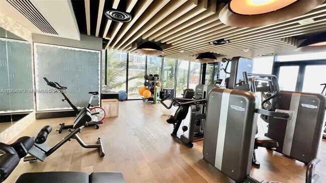 Building Photo - 17141 Collins Ave