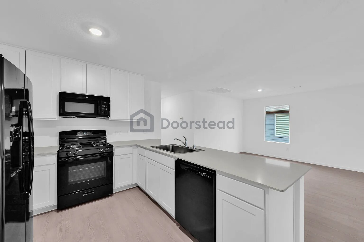 Building Photo - 3012 Yellow Pine Ave