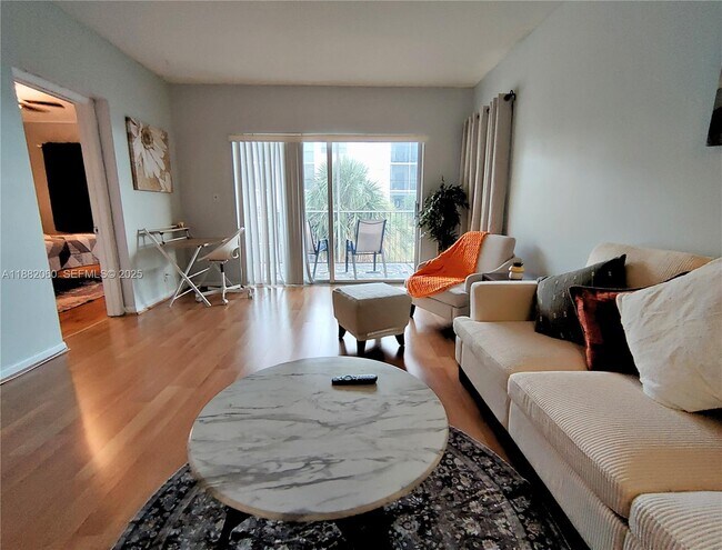 Building Photo - 4117 Bougainvilla Dr