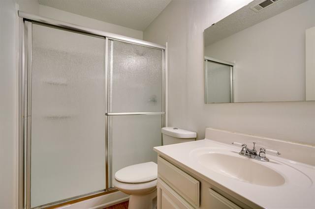 Building Photo - 329 Parkway Blvd