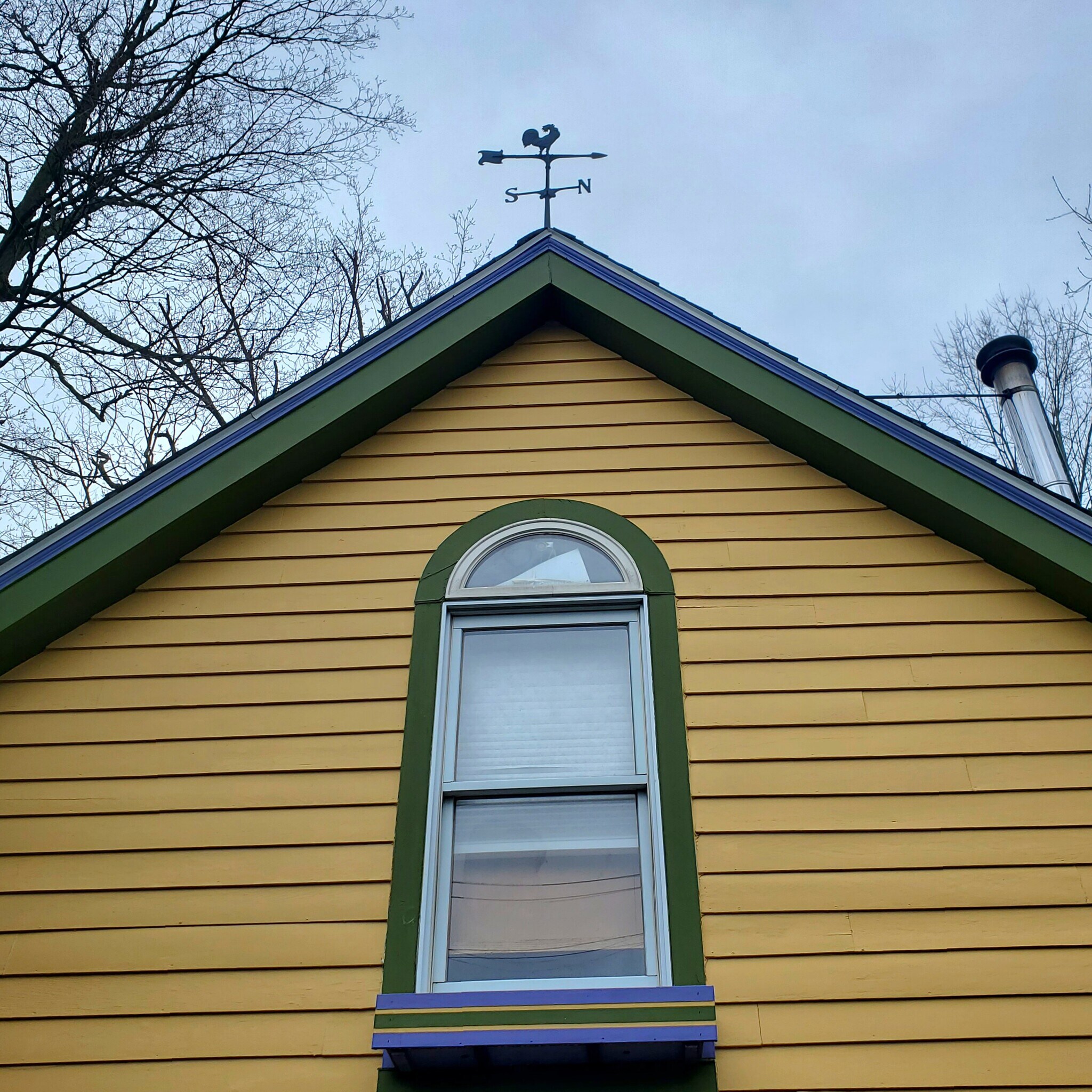 Side view - 191 Elliot St