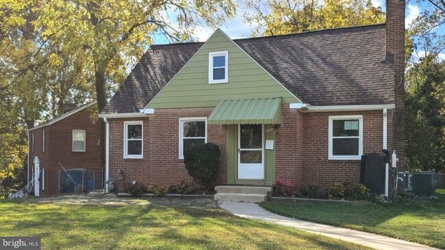 Building Photo - 2700 Dawson Ave