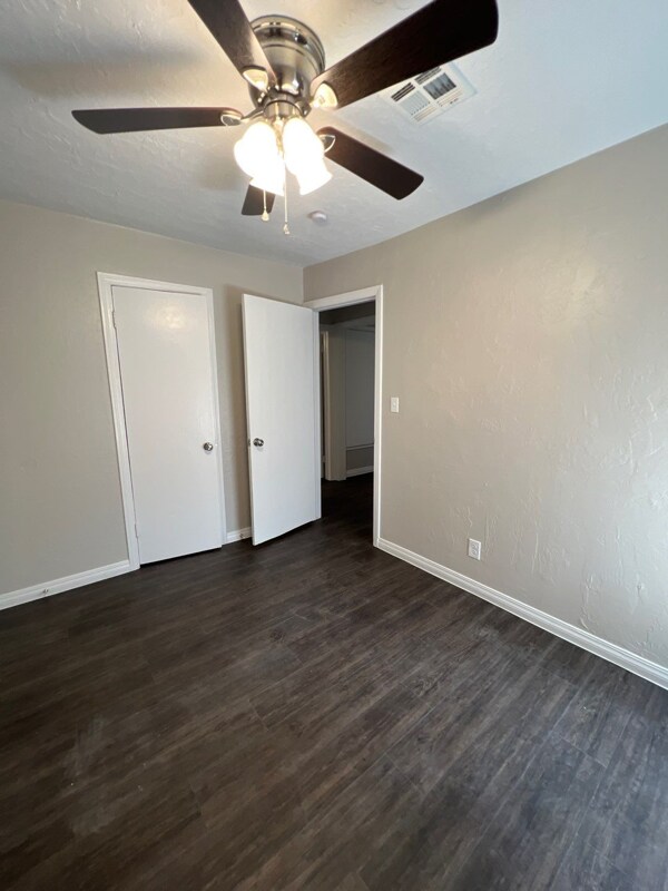 Building Photo - 2610 NW 26th St