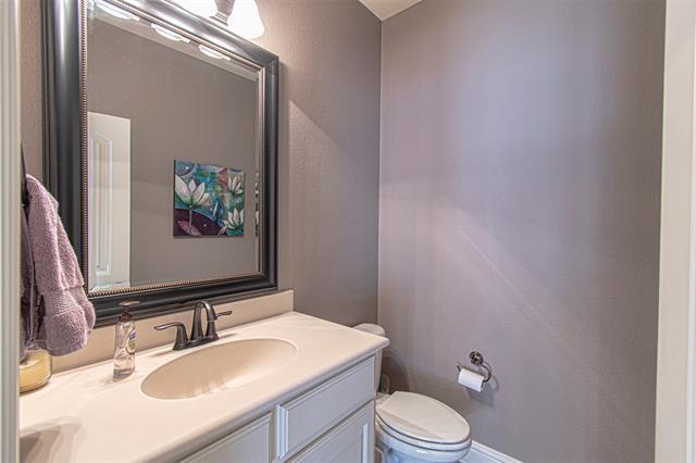 Building Photo - 7039 Comal Dr