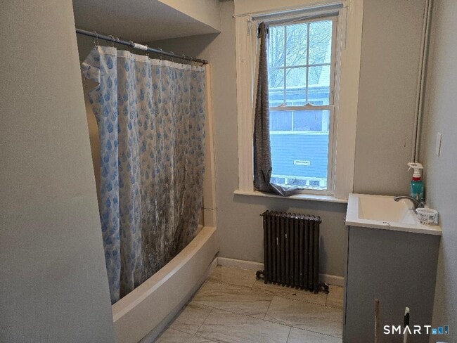 Building Photo - 268 Pine St