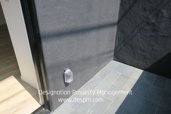 Building Photo - 3181 Verdugo Pl