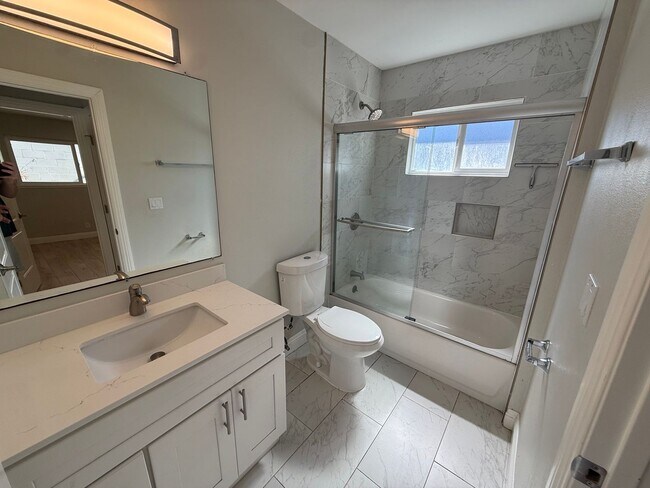 Building Photo - 1631 Frisbie Ct