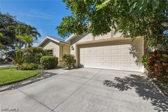 Building Photo - 25925 Pebblecreek Dr