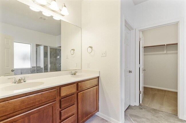 Building Photo - 11400 W Parmer Ln