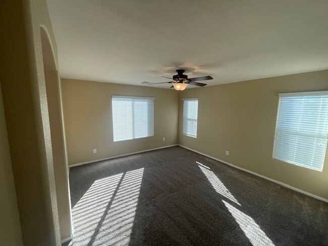 Building Photo - FANTASTIC SUMMERLIN WEST HOME!!!! LOCATED ...