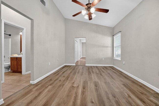 Building Photo - 5625 Signal Point