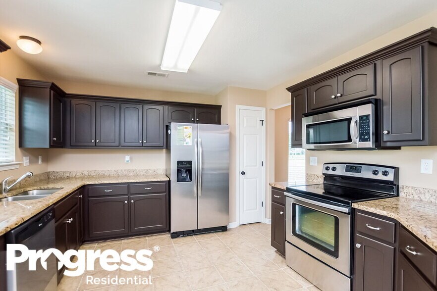 Building Photo - 9118 Gavin Dr