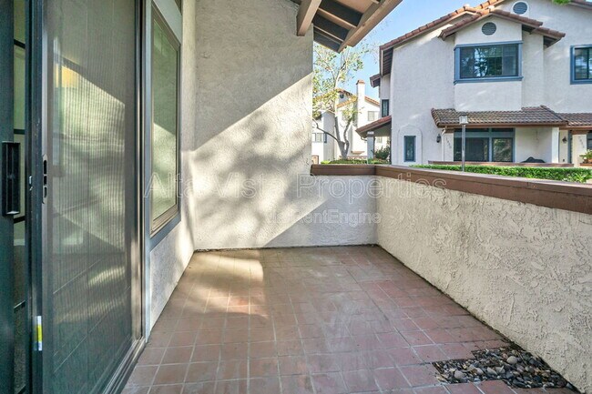 Building Photo - 7960 Mission Vista Dr