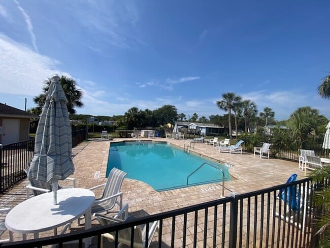 Building Photo - 4825 A1A S