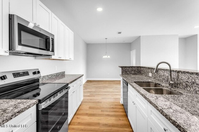 Building Photo - 12088 Lamey Brg Rd