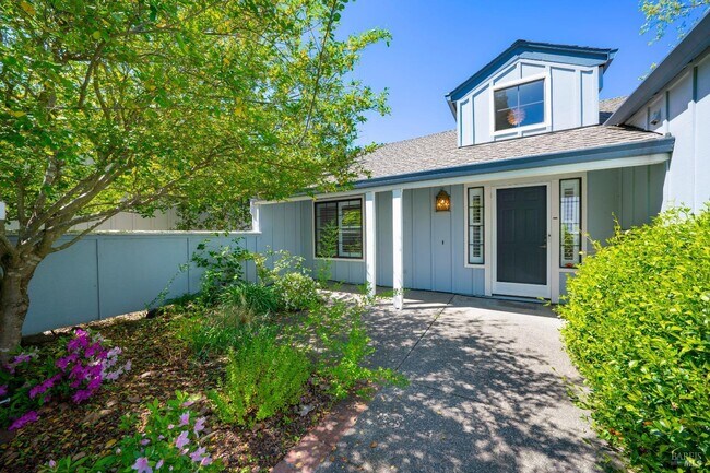 Building Photo - 1100 Princeton Dr