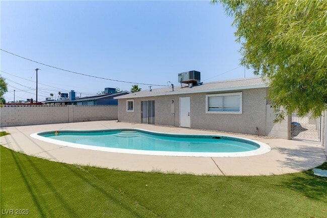 Building Photo - 1516 Saylor Way