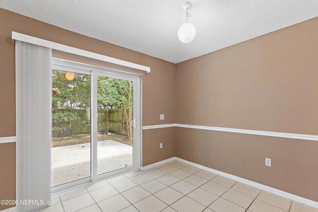 Building Photo - 7323 Lawn Tennis Ln