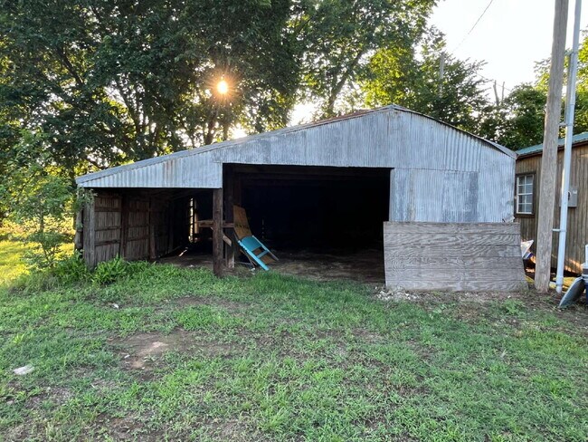 Building Photo - 3-Bed, 2-Bath Mobile Home in Agra