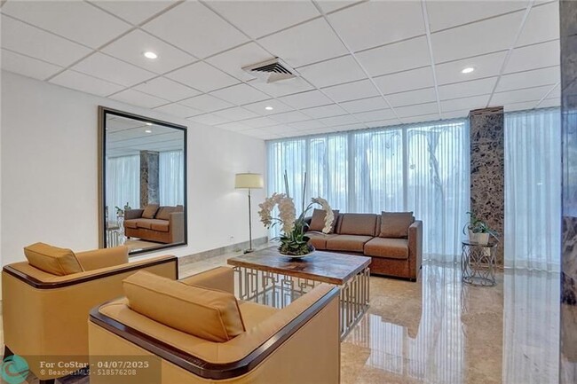 Building Photo - 3750 Galt Ocean Dr