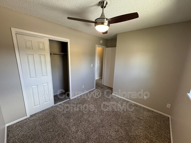 Building Photo - 5185 Nolte Dr N