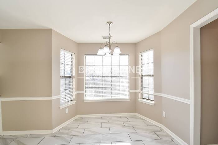 Building Photo - 7215 Grapevine Cove