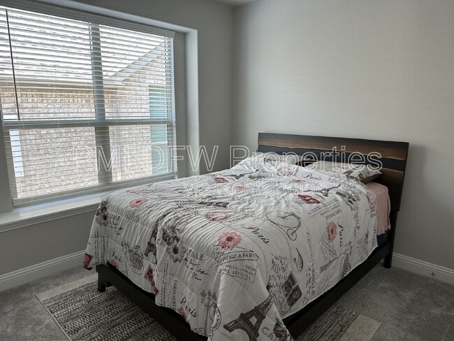Building Photo - 2222 McMullin Dr