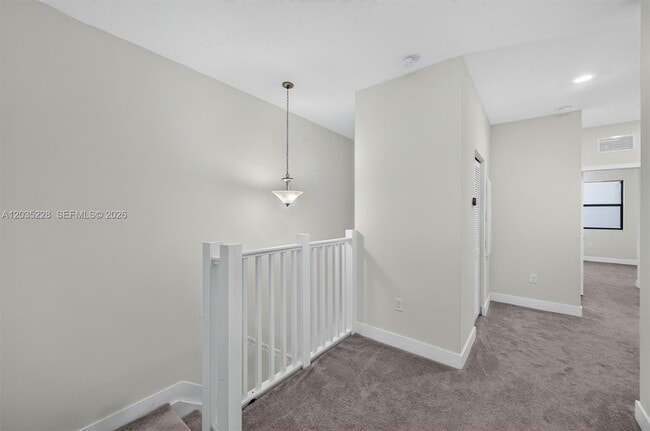 Building Photo - 15841 NW 91st Ct