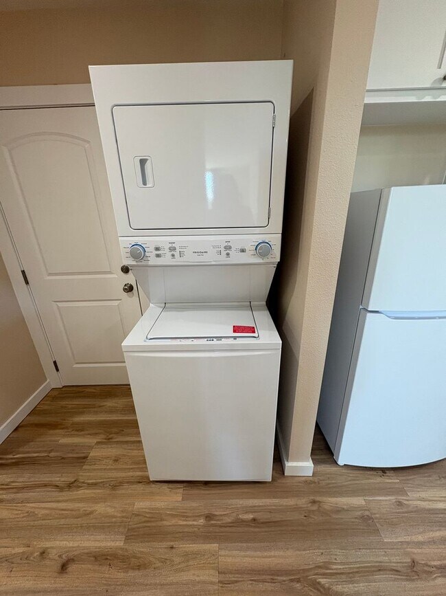 Building Photo - 221 FM 439 Loop