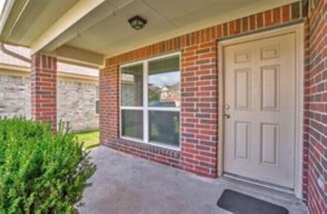 Building Photo - 3238 Apple Dale Dr