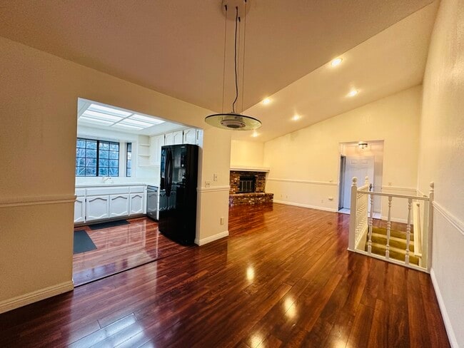 Building Photo - 5829 San Juan Ave