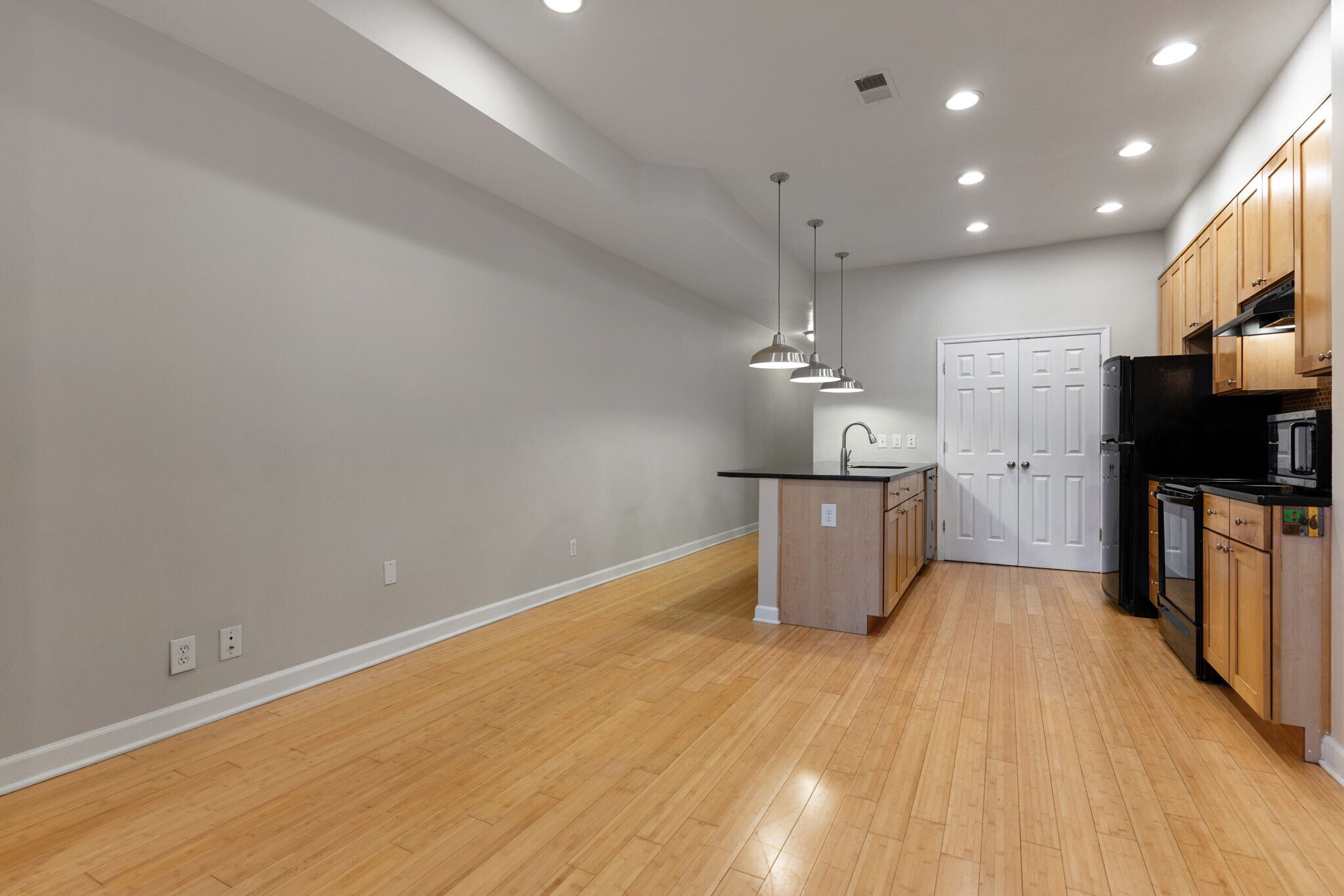 Building Photo - 1448 Newton St NW