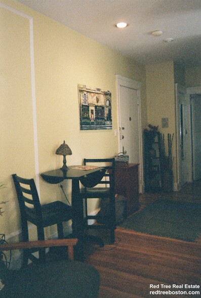 Building Photo - 1999 Commonwealth Ave