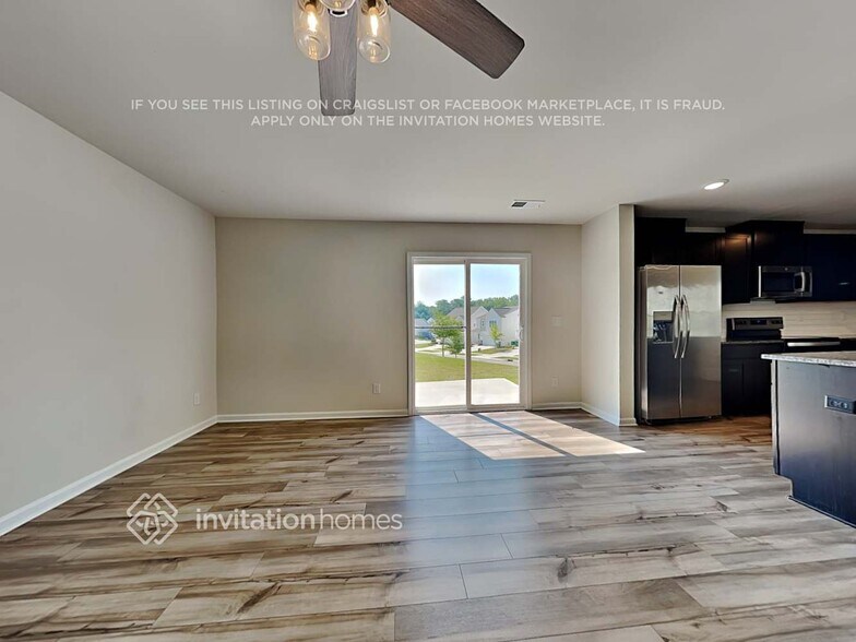 Building Photo - 5104 Spring Breeze Blvd