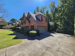 Building Photo - 5775 Lake Heights Cir