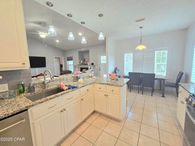 Building Photo - 2415 Camryns Crossing