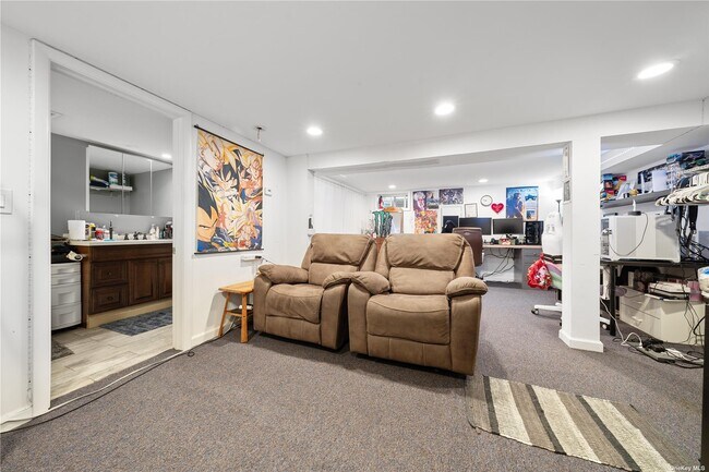 Building Photo - 1 Andrew Ct