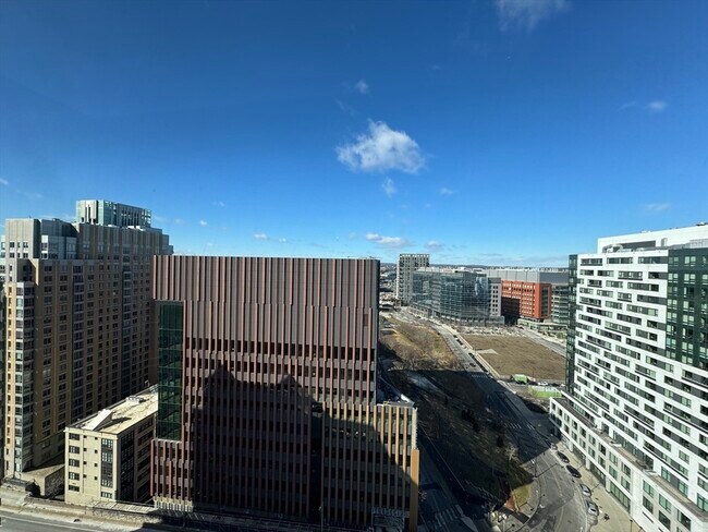 Building Photo - 10 Museum Way