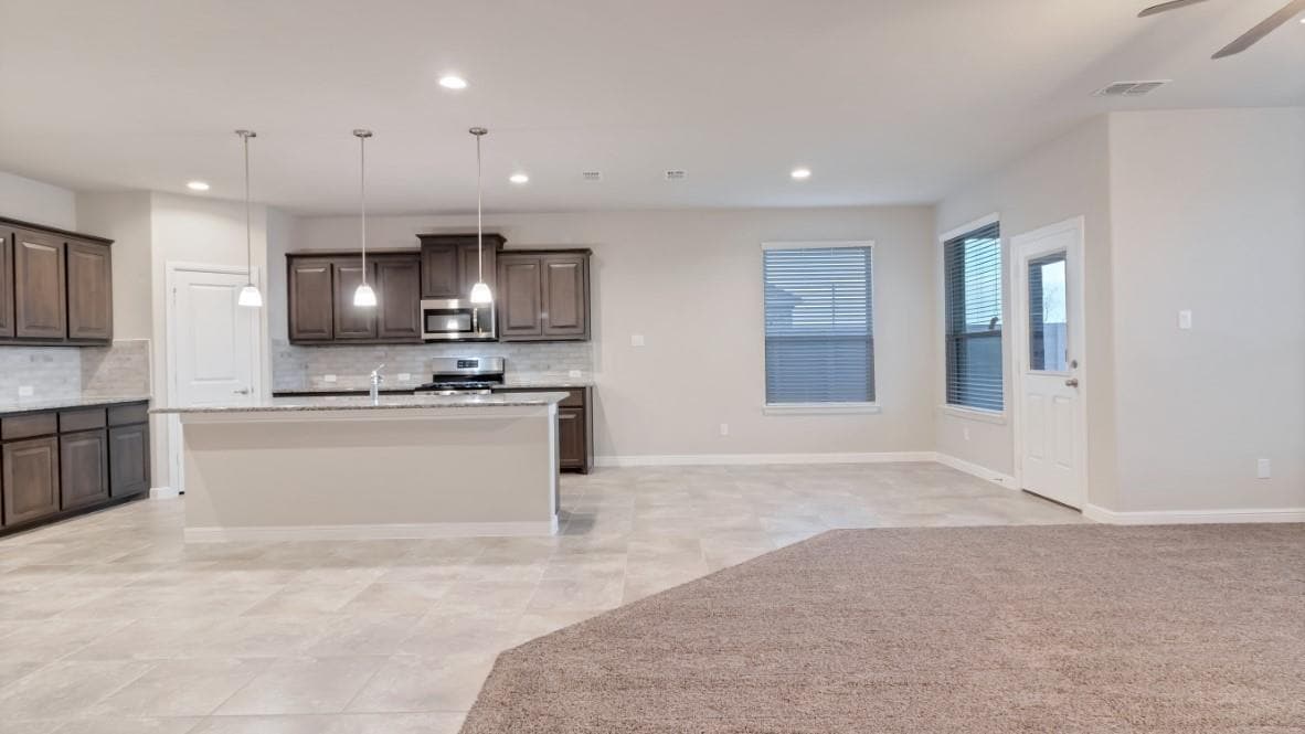 Building Photo - 9925 Wynndel Trl