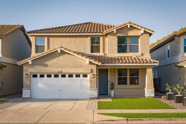 Building Photo - 1644 E Cielo Grande Ave