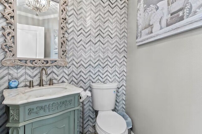 Building Photo - 760 Mallard Dr