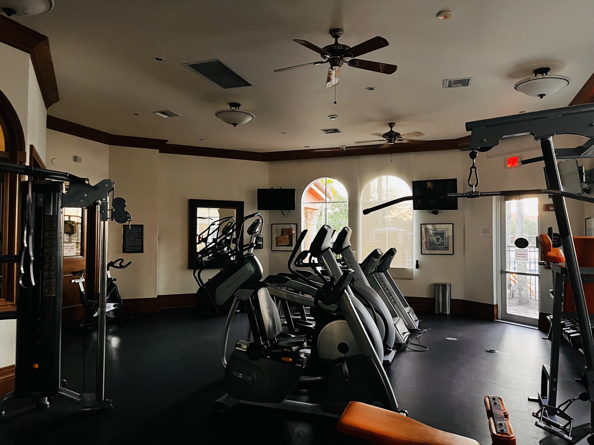 Fully Equipped Gym - 4602 SW 160th Ave